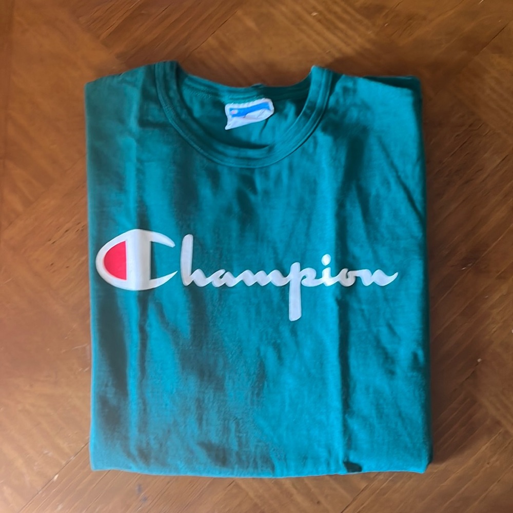 Champion tee